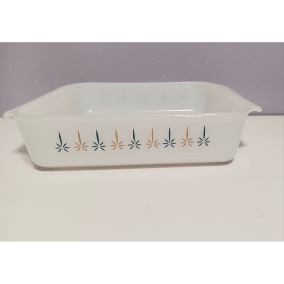 Fire King Anchor Hocking White Square Casserole 8"  Dish Candle Glow - Picture 2 of 10